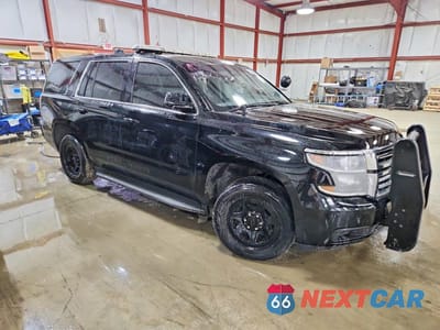 Czwarte zdjęcie samochodu z boku: 2020 CHEVROLET TAHOE POLICE VIN:1GNSKDEC1LR228903 - miniatura