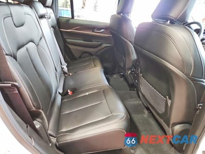 Zdjęcie 10 z 12 samochodu: 2025 JEEP GRAND CHEROKEE LIMITED VIN:1C4RJHBG0SC303116 - miniatura