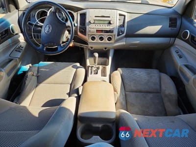 Zdjęcie 8 z 13 samochodu: 2006 TOYOTA TACOMA ACCESS CAB VIN:5TEUU42N36Z314806 - miniatura