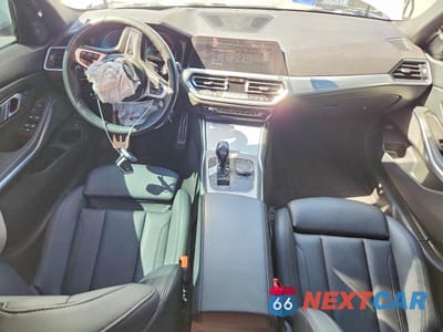 Zdjęcie 8 z 14 samochodu: 2019 BMW 330I VIN:WBA5R1C58KAK09151 - miniatura