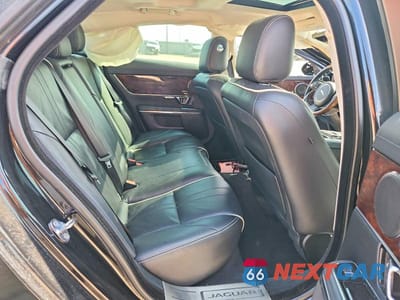 Zdjęcie 10 z 12 samochodu: 2017 JAGUAR XJ VIN:SAJWA1C75H8W10478 - miniatura