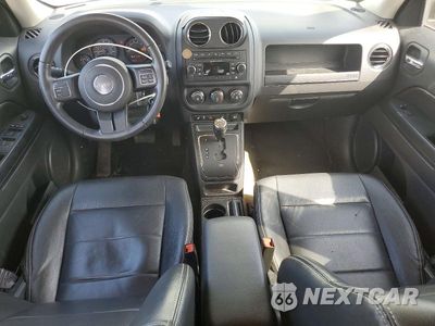 Zdjęcie 8 z 12 samochodu: 2017 JEEP PATRIOT LATITUDE VIN:1C4NJRFB2HD210281 - miniatura