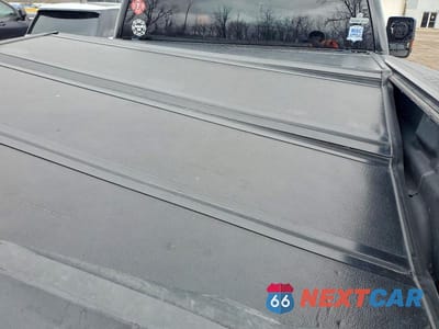 Zdjęcie 10 z 12 samochodu: 2018 CHEVROLET SILVERADO K1500 VIN:1GCNKNEC7JZ375140 - miniatura
