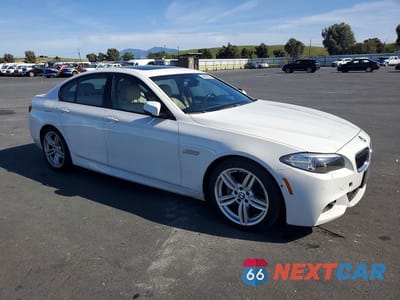 Czwarte zdjęcie samochodu z boku: 2015 BMW 535 I VIN:WBA5B1C52FG127178 - miniatura
