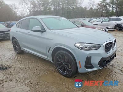 Czwarte zdjęcie samochodu z boku: 2022 BMW X4 XDRIVE30I VIN:5UX33DT01N9L26057 - miniatura