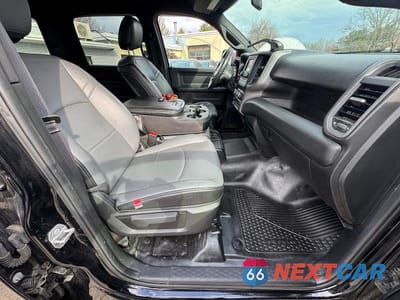 Piąte zdjęcie samochodu w środku: 2022 RAM 3500 VIN:3C7WRSCL3NG207506 - miniatura