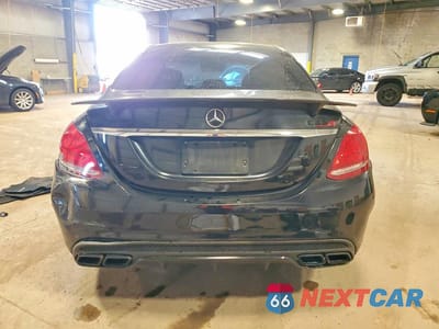 Zdjęcie 6 z 12 samochodu: 2018 MERCEDES-BENZ C 63 AMG-S VIN:55SWF8HB8JU248303 - miniatura