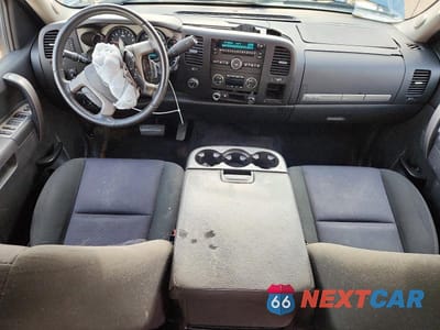 Zdjęcie 8 z 13 samochodu: 2011 GMC SIERRA K1500 SLE VIN:3GTP2VE33BG196832 - miniatura