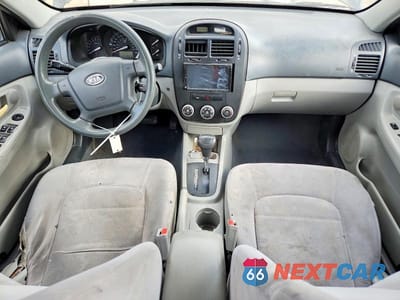 Zdjęcie 8 z 13 samochodu: 2009 KIA SPECTRA LX VIN:KNAFE222695667528 - miniatura
