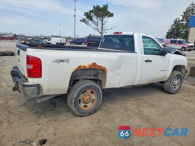 Trzecie zdjęcie samochodu z tyłu: 2014 CHEVROLET SILVERADO K2500 HEAVY DUTY VIN:1GC0KVCG4EF108612 - miniatura