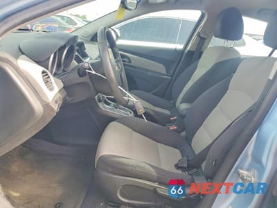 Zdjęcie 7 z 12 samochodu: 2012 CHEVROLET CRUZE LS VIN:1G1PC5SH6C7292103 - miniatura