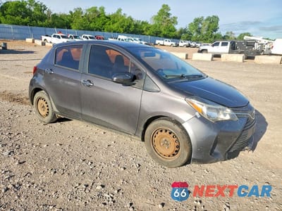Czwarte zdjęcie samochodu z boku: 2015 TOYOTA YARIS 5-DOOR L VIN:VNKKTUD34FA044122 - miniatura