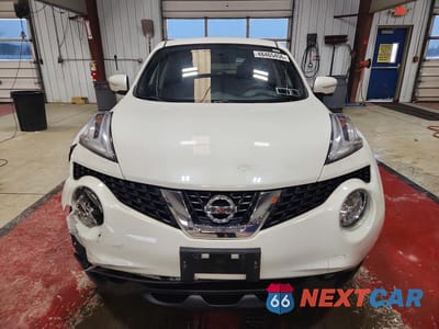 Piąte zdjęcie samochodu w środku: 2017 NISSAN JUKE SL VIN:JN8AF5MV9HT750887 - miniatura