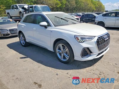 Czwarte zdjęcie samochodu z boku: 2023 AUDI Q3 PREMIUM S LINE 45 VIN:WA1DECF3XP1144076 - miniatura