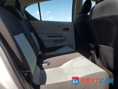 Zdjęcie 11 z 13 samochodu: 2013 TOYOTA PRIUS C THREE VIN:JTDKDTB31D1057684 - miniatura