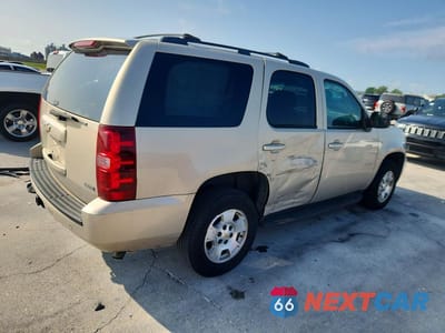 Trzecie zdjęcie samochodu z tyłu: 2011 CHEVROLET TAHOE VIN:1GNSCAE02BR144685 - miniatura
