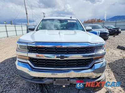 Piąte zdjęcie samochodu w środku: 2019 CHEVROLET SILVERADO LD K1500 LT VIN:2GCVKPEC5K1127037 - miniatura