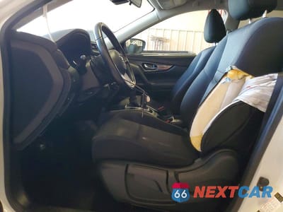 Zdjęcie 7 z 13 samochodu: 2020 NISSAN ROGUE S VIN:JN8AT2MT4LW016820 - miniatura