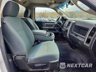 Zdjęcie 10 z 12 samochodu: 2018 RAM 1500 ST VIN:3C6JR7DT9JG243009 - miniatura