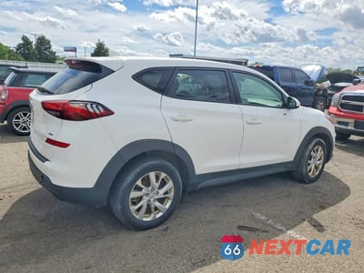 Trzecie zdjęcie samochodu z tyłu: 2021 HYUNDAI TUCSON SE VIN:KM8J2CA48MU288295 - miniatura