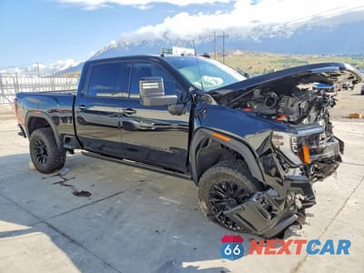 Czwarte zdjęcie samochodu z boku: 2026 GMC SIERRA K3500 DENALI ULTIMATE VIN:1GT4UYEY2TF203816 - miniatura