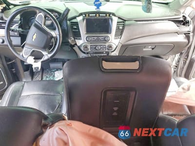 Zdjęcie 8 z 13 samochodu: 2018 CHEVROLET SUBURBAN K1500 PREMIER VIN:1GNSKJKC9JR187243 - miniatura