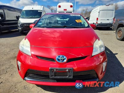 Piąte zdjęcie samochodu w środku: 2012 TOYOTA PRIUS TWO VIN:JTDKN3DU1C5385987 - miniatura