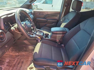 Zdjęcie 7 z 13 samochodu: 2023 CHEV COLORADO VIN:1GCPTBEKXP1202229 - miniatura