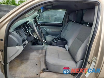 Zdjęcie 7 z 12 samochodu: 2006 TOYOTA TACOMA BASE VIN:5TENX22NX6Z311837 - miniatura