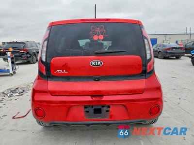 Zdjęcie 6 z 13 samochodu: 2017 KIA SOUL + VIN:KNDJP3A50H7466185 - miniatura