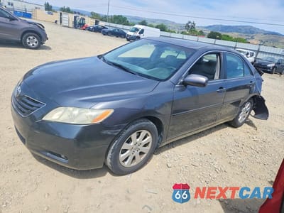 2007 TOYOTA CAMRY XLE V6 4T1BK46K57U025459 - główne zdjęcie licytacji z USA - miniatura