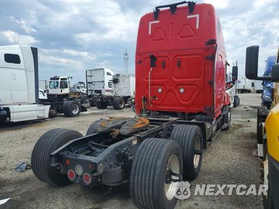 Czwarte zdjęcie samochodu z boku: 2026 FREIGHTLINER CASCADIA 126 SEMI TRUCK VIN:3AKJHHDR6TSWK9475 - miniatura