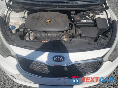 Zdjęcie 11 z 12 samochodu: 2016 KIA FORTE LX VIN:KNAFK4A66G5604211 - miniatura