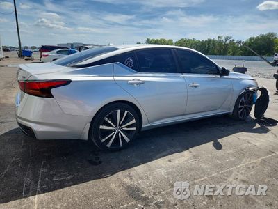 Trzecie zdjęcie samochodu z tyłu: 2020 NISSAN ALTIMA 2.5 SR VIN:1N4BL4CV9LC276801 - miniatura