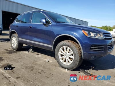 Czwarte zdjęcie samochodu z boku: 2013 VOLKSWAGEN TOUAREG V6 TDI VIN:WVGEP9BP2DD004450 - miniatura