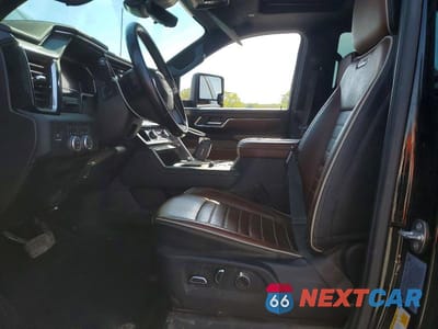 Zdjęcie 7 z 11 samochodu: 2024 GMC SIERRA K2500 DENALI ULTIMATE VIN:1GT49XEY6RF375111 - miniatura