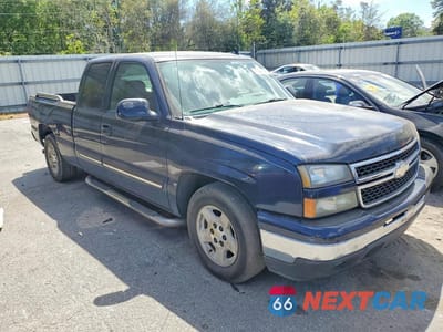 Czwarte zdjęcie samochodu z boku: 2006 CHEVROLET SILVERADO C1500 VIN:1GCEC19Z36Z152007 - miniatura