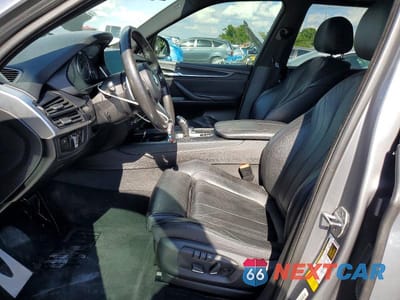 Zdjęcie 7 z 13 samochodu: 2016 BMW X5 SDRIVE35I VIN:5UXKR2C5XG0R72540 - miniatura