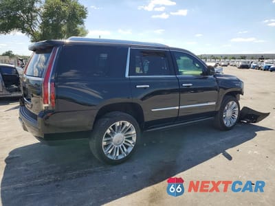 Trzecie zdjęcie samochodu z tyłu: 2019 CADILLAC ESCALADE PLATINUM VIN:1GYS4DKJ3KR249198 - miniatura