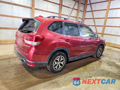 Trzecie zdjęcie samochodu z tyłu: 2023 SUBARU FORESTER PREMIUM VIN:JF2SKAEC4PH546079 - miniatura