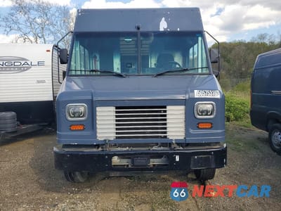 Piąte zdjęcie samochodu w środku: 2020 FORD F59 VIN:1F65F5KN3L0A03606 - miniatura