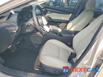 Zdjęcie 7 z 12 samochodu: 2025 MAZDA 3 PREFERRED VIN:3MZBPACM5SM471874 - miniatura