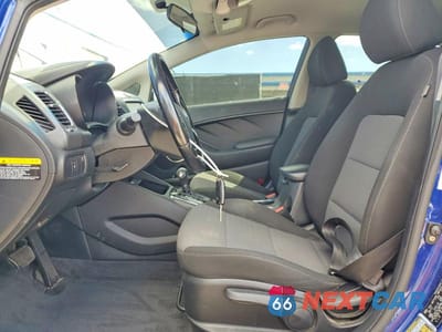 Zdjęcie 7 z 12 samochodu: 2018 KIA FORTE S VIN:3KPFL4A75JE196031 - miniatura