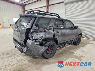 Trzecie zdjęcie samochodu z tyłu: 2022 TOYOTA 4RUNNER TRD PRO VIN:JTELU5JR4N6084920 - miniatura