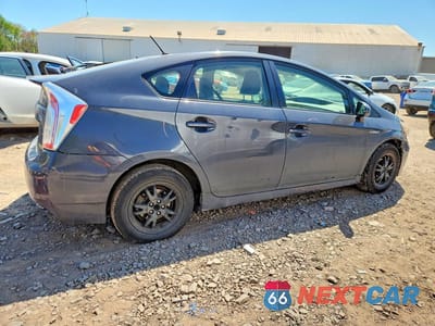 Trzecie zdjęcie samochodu z tyłu: 2015 TOYOTA PRIUS TWO VIN:JTDKN3DU7F0478756 - miniatura