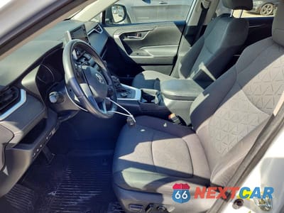 Zdjęcie 7 z 14 samochodu: 2020 TOYOTA RAV4 HYBRID XLE VIN:2T3RWRFV8LW062663 - miniatura