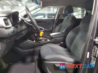 Zdjęcie 7 z 13 samochodu: 2018 KIA SORENTO LX V6 VIN:5XYPGDA55JG408596 - miniatura