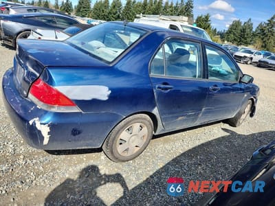 Trzecie zdjęcie samochodu z tyłu: 2004 MITSUBISHI LANCER ES VIN:JA3AJ26E84U031381 - miniatura