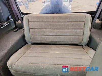 Zdjęcie 10 z 12 samochodu: 1994 JEEP WRANGLER / YJ S VIN:1J4FY19P4RP470362 - miniatura