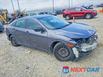 Czwarte zdjęcie samochodu z boku: 2018 HONDA CIVIC EX VIN:2HGFC1F34JH643975 - miniatura